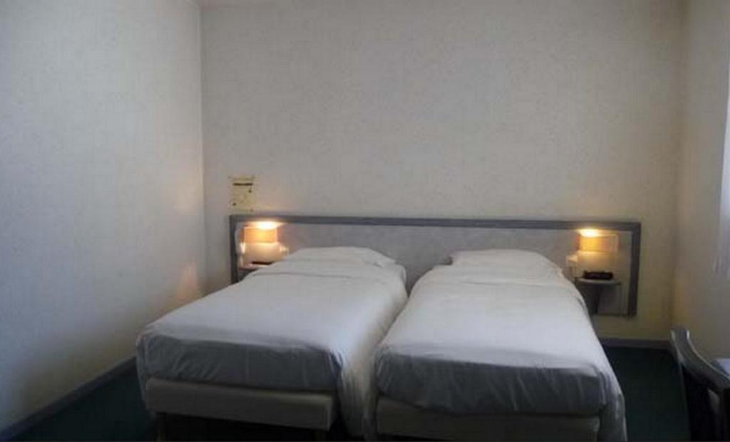 Hotel Le Chatelain Faulquemont Rum bild