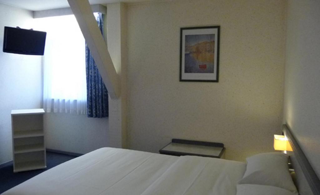 Hotel Le Chatelain Faulquemont Rum bild